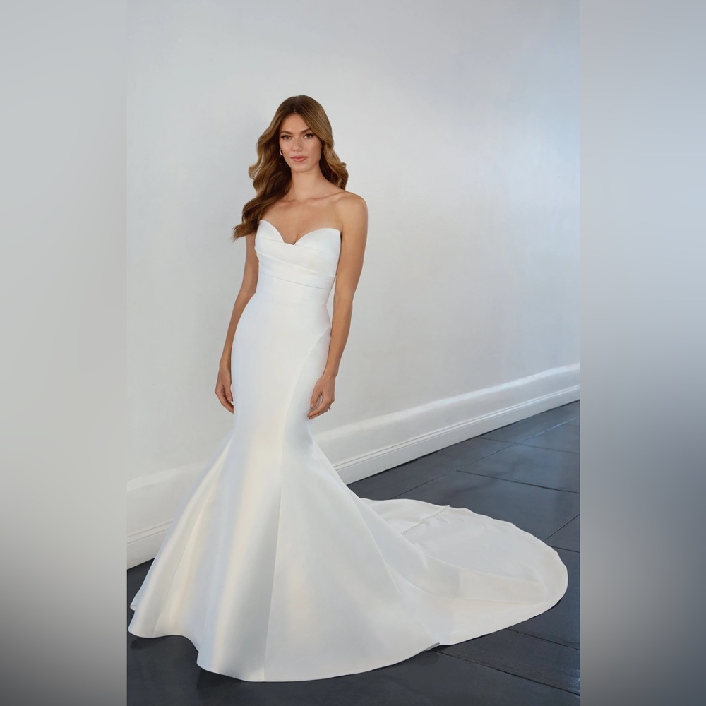 Martina Liana Wedding Dress 1486